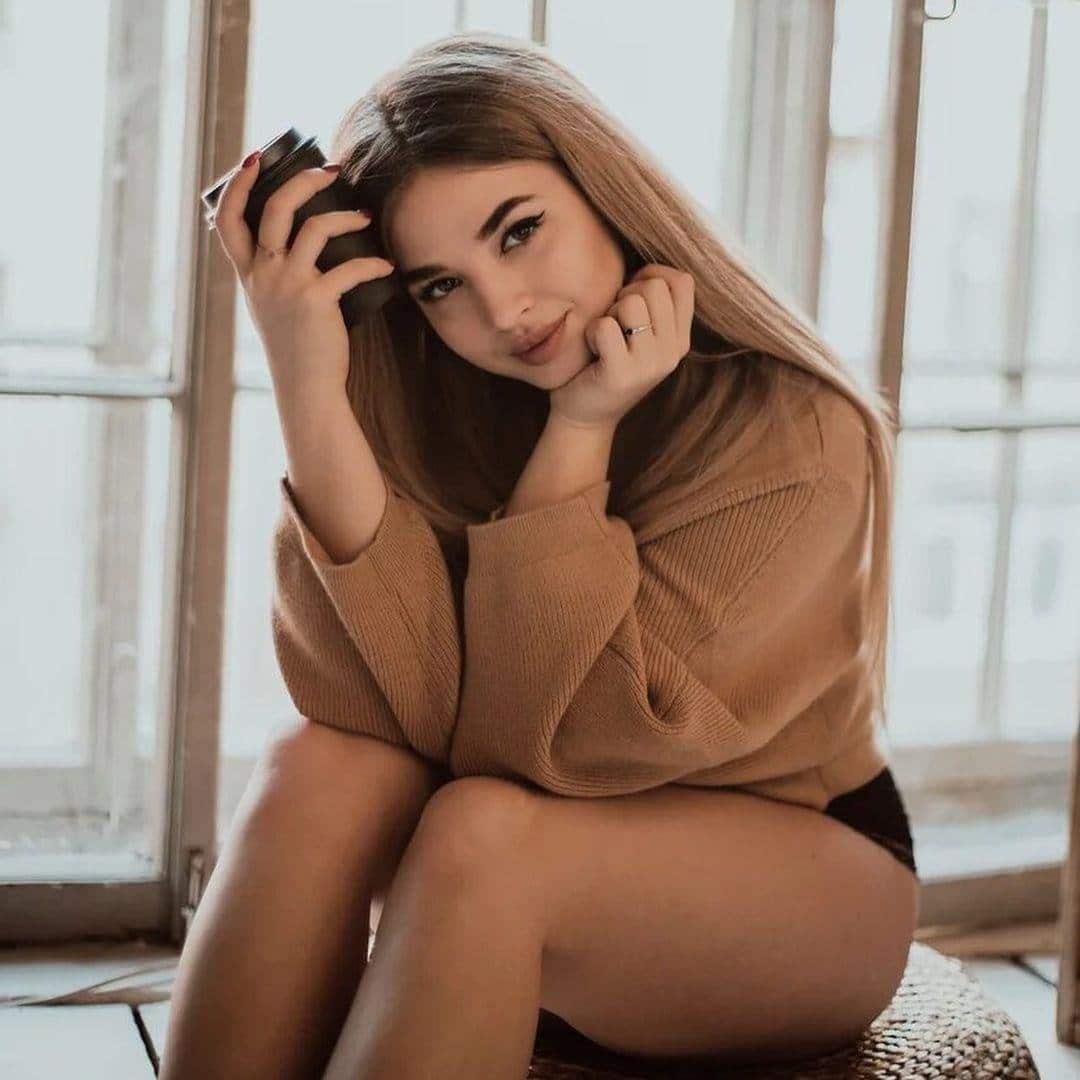 Аня Покров